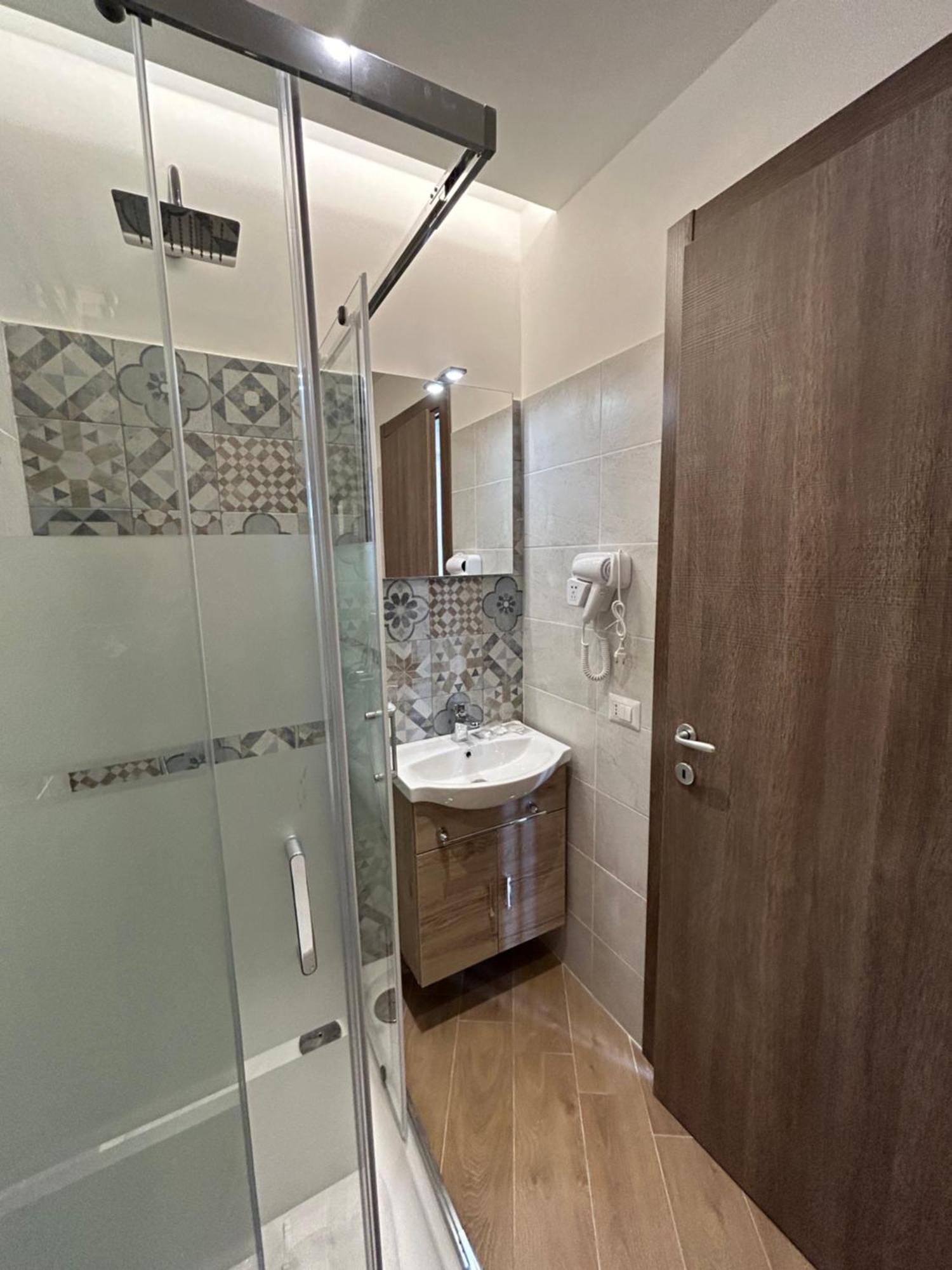 Grimaldi Comfort Guest House Екстериор снимка